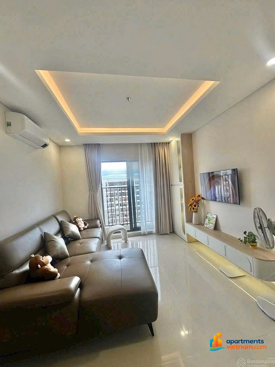 High floor lake view corner apartment CT9 Vinh Diem Trung. Fully furnished