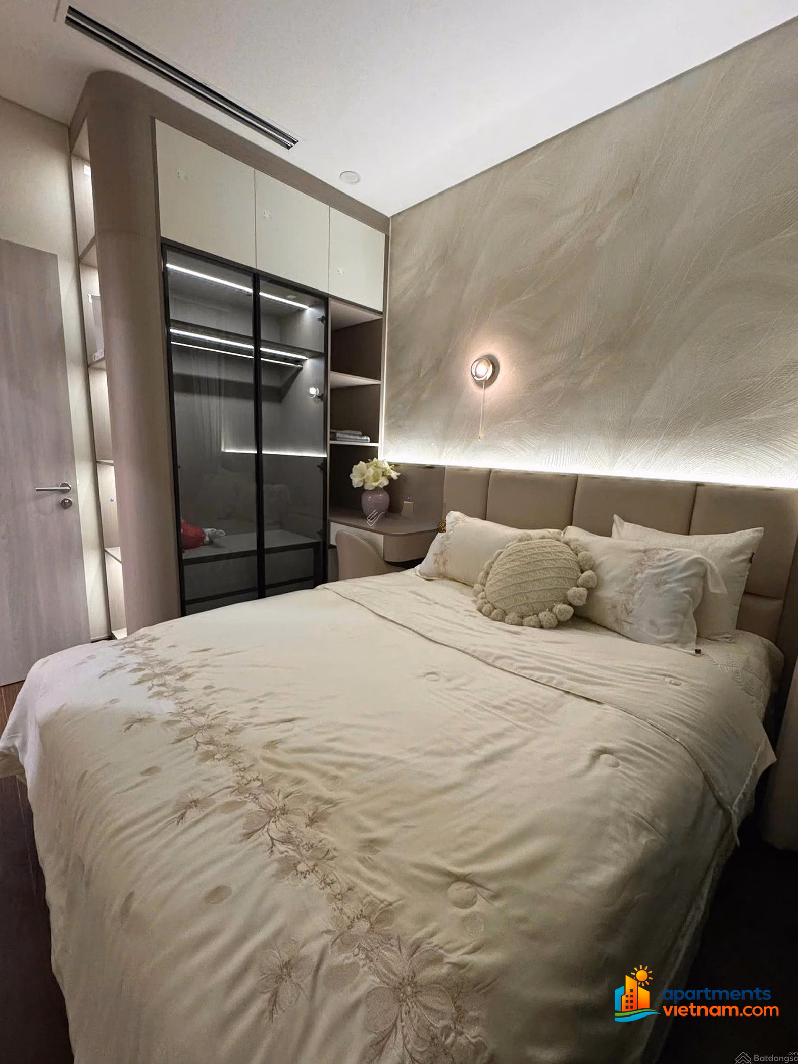 Good price apartments sold this week: Studio 1.9 billion, 1 bedroom + 2.85 billion, 2 bedrooms 3.6 billion, 3 bedrooms 5 billion VH Smart Tay Mo