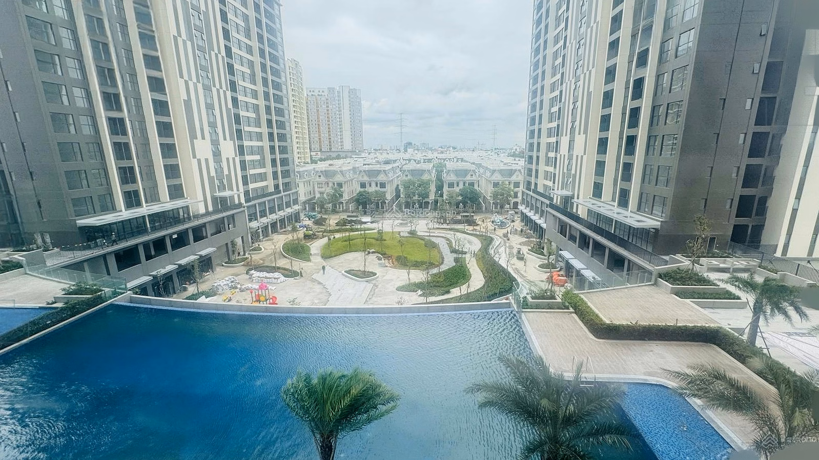 Full shopping cart for rent [2 bedrooms, 1 bathroom-12 million] [2 bedrooms, 2 bathrooms-13 million] [3 bedrooms, 2 bathrooms-20 million] multiple floors, many views, easy to see the house