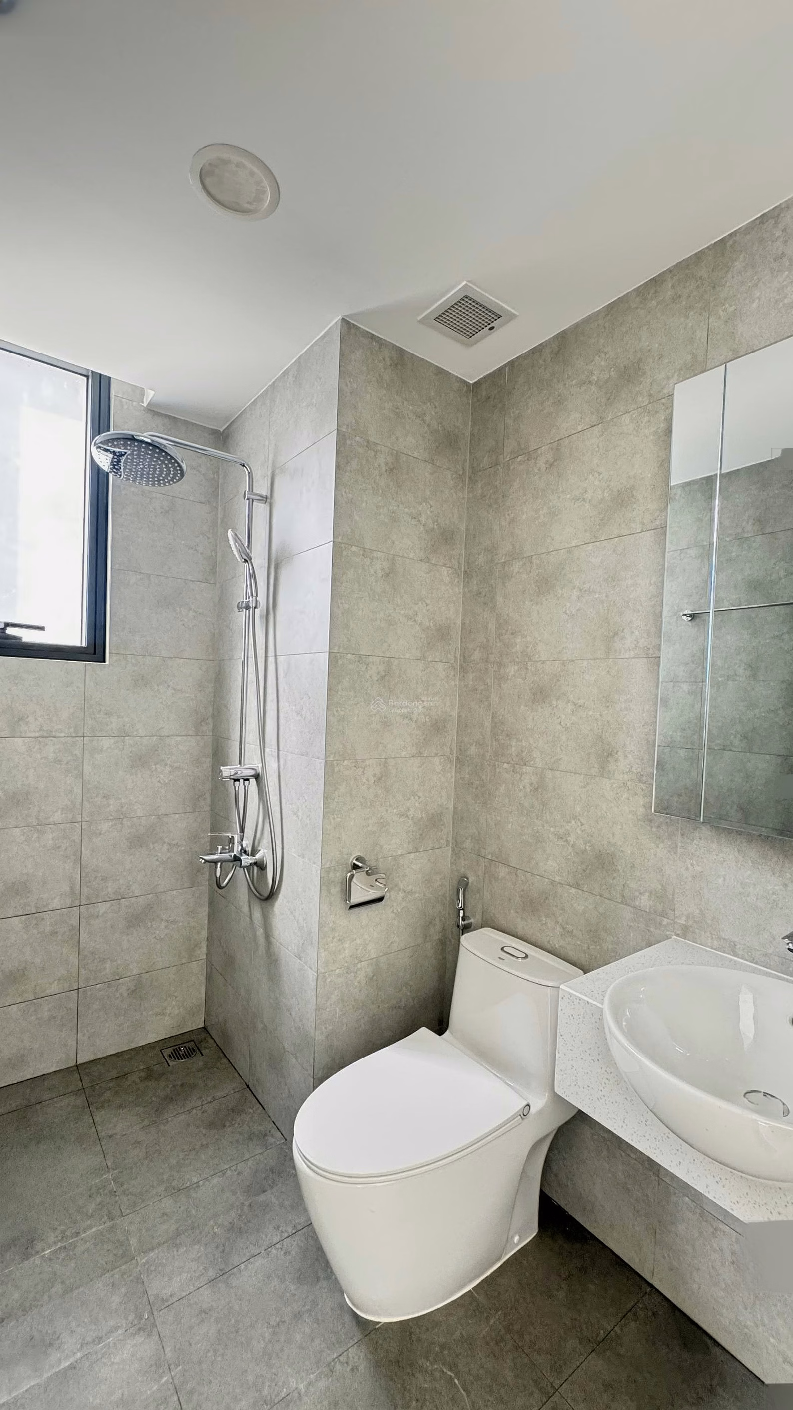 Full shopping cart for rent [2 bedrooms, 1 bathroom-12 million] [2 bedrooms, 2 bathrooms-13 million] [3 bedrooms, 2 bathrooms-20 million] multiple floors, many views, easy to see the house