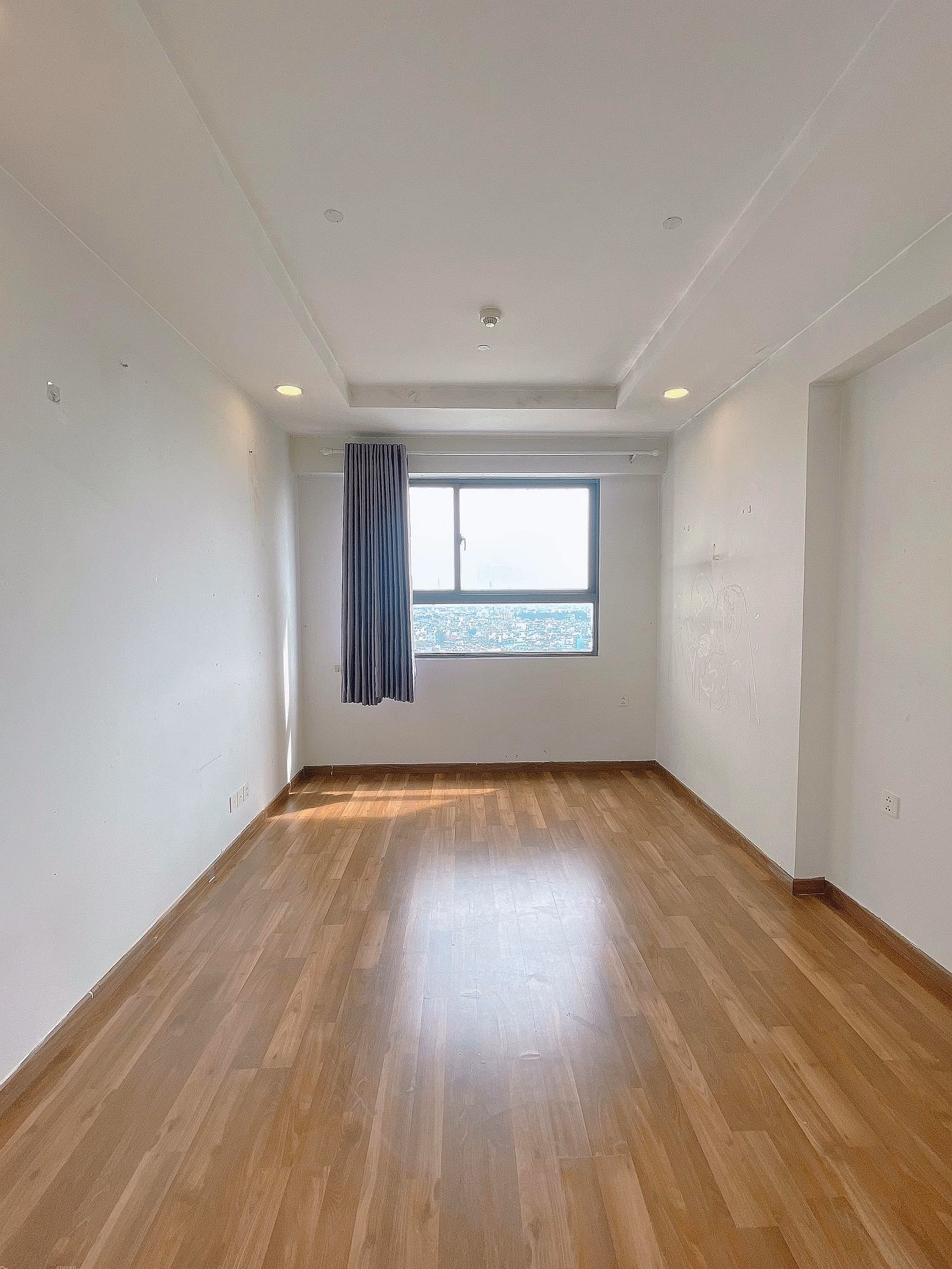 QUICKLY SOLD IN A MONTH 2BR/2WC APARTMENT IN CENTRAL AREA OF DISTRICT 8 - SOUTHEAST VIEW (EXTREMELY RARE) - HAS A PINK BOOK