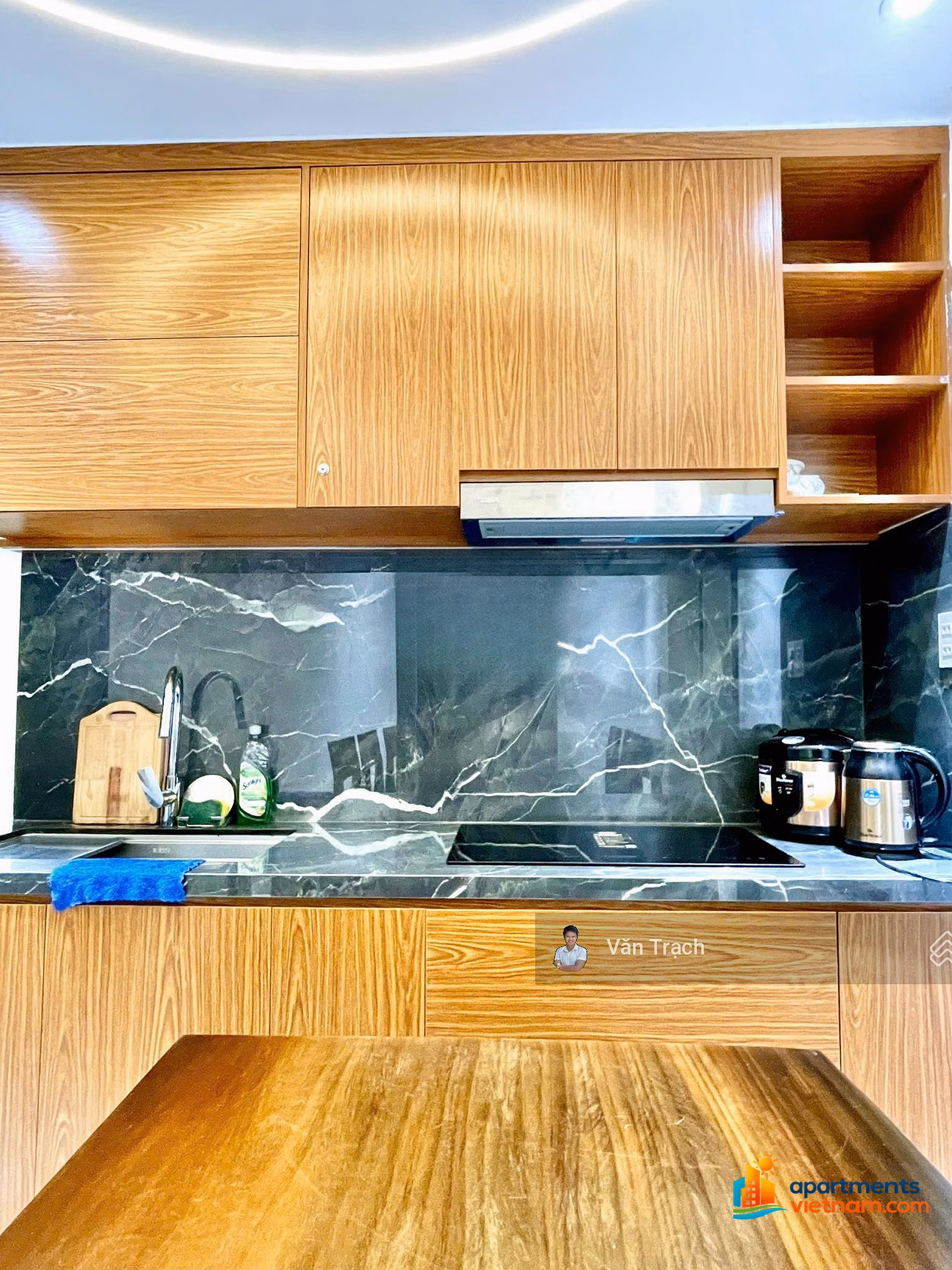 Apartment for rent on Nguyen Thien Thuat Nha Trang Near the Beach, Fully Furnished, New Move In, Price 15 million