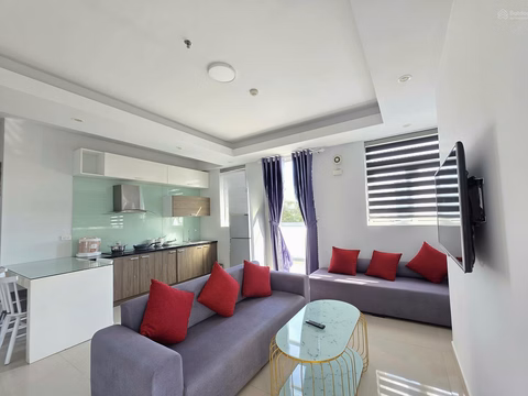 2 bedroom apartment for rent in Harmony Tower Da Nang, fully furnished near My Khe beach, Da Nang