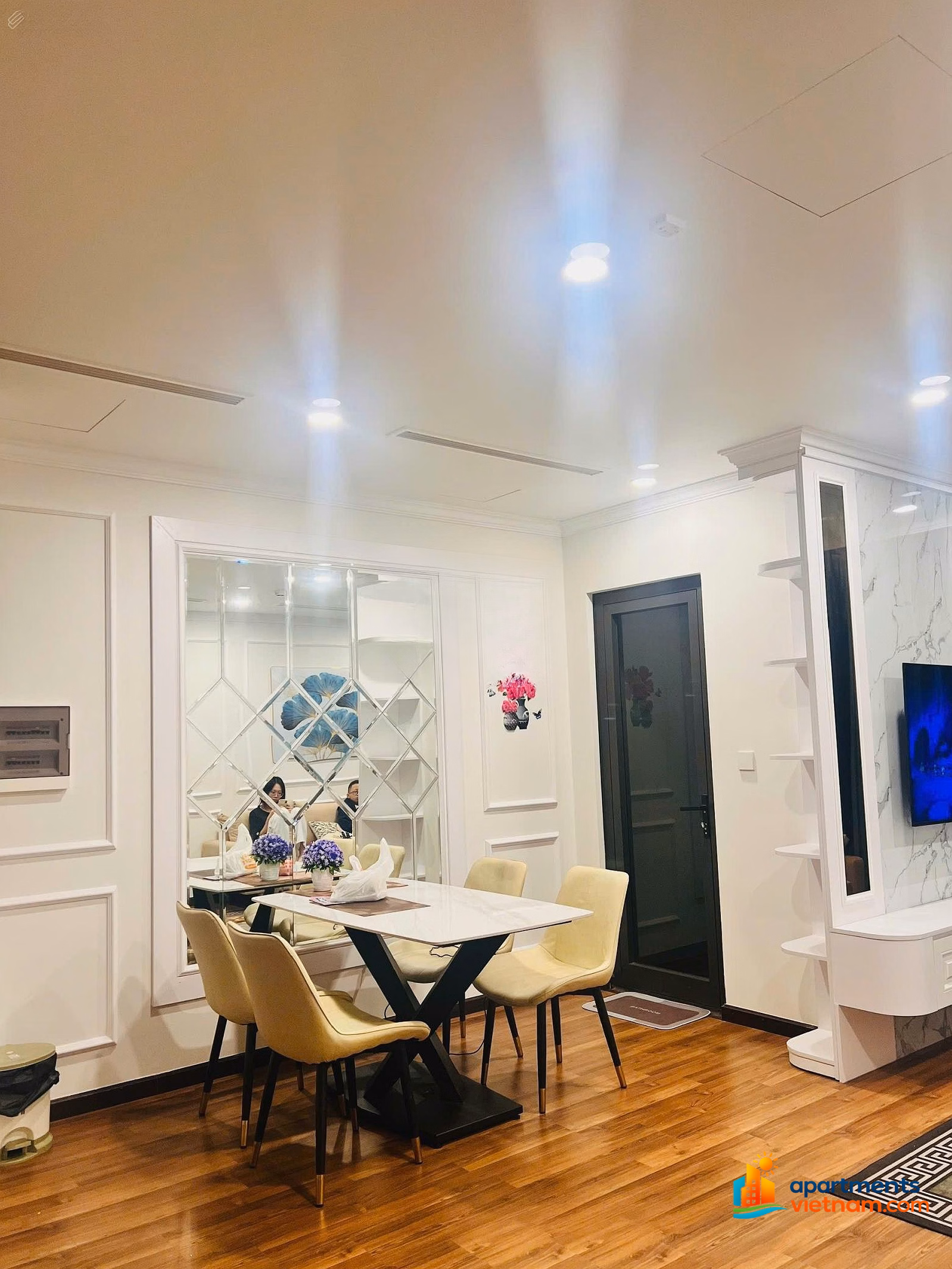 CC Mipec Rubik 360 for rent, 21 million VND, 83.6m, 2 bedrooms, 2 bathrooms, good price