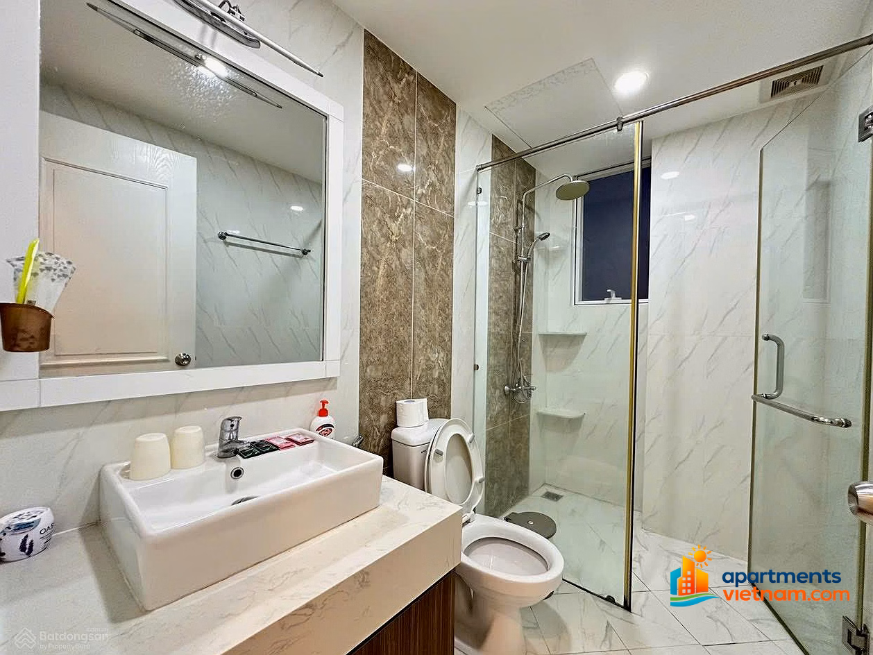 Specializing in long-term and short-term Sunrise City View luxury apartments for rent in District 7. E Mr Hung 0909 399 ***