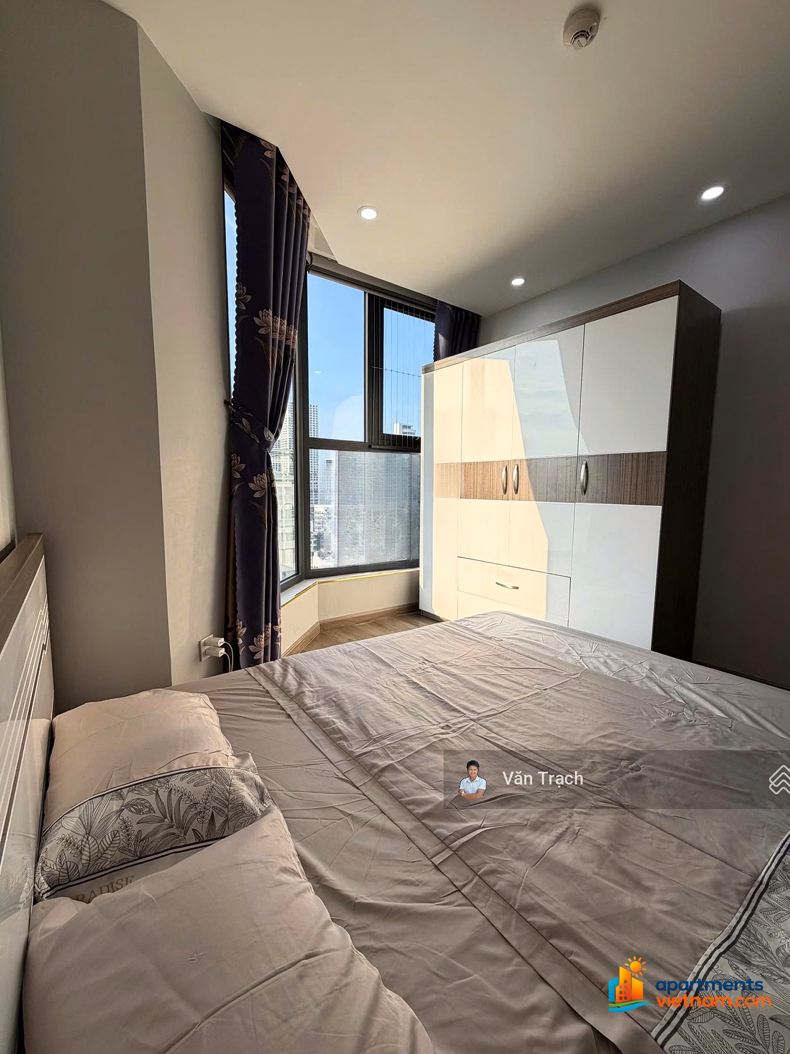 New fully furnished apartment for rent at HUD Building Nha Trang, 300m from the beach, move in immediately