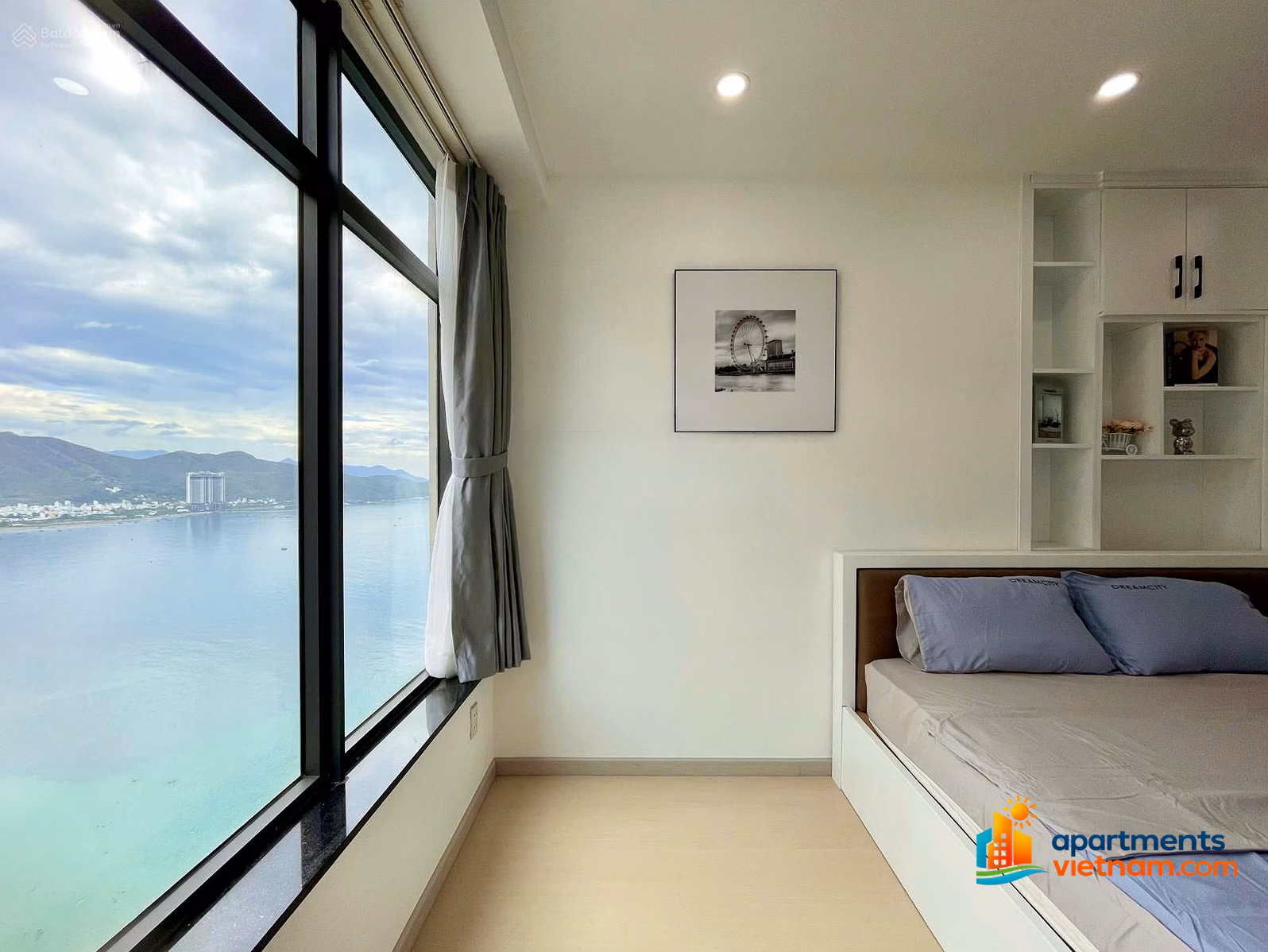 Selling beautiful apartment 3928, 39th floor, open view - 59m² 2 bedrooms - Price: 3.3 billion