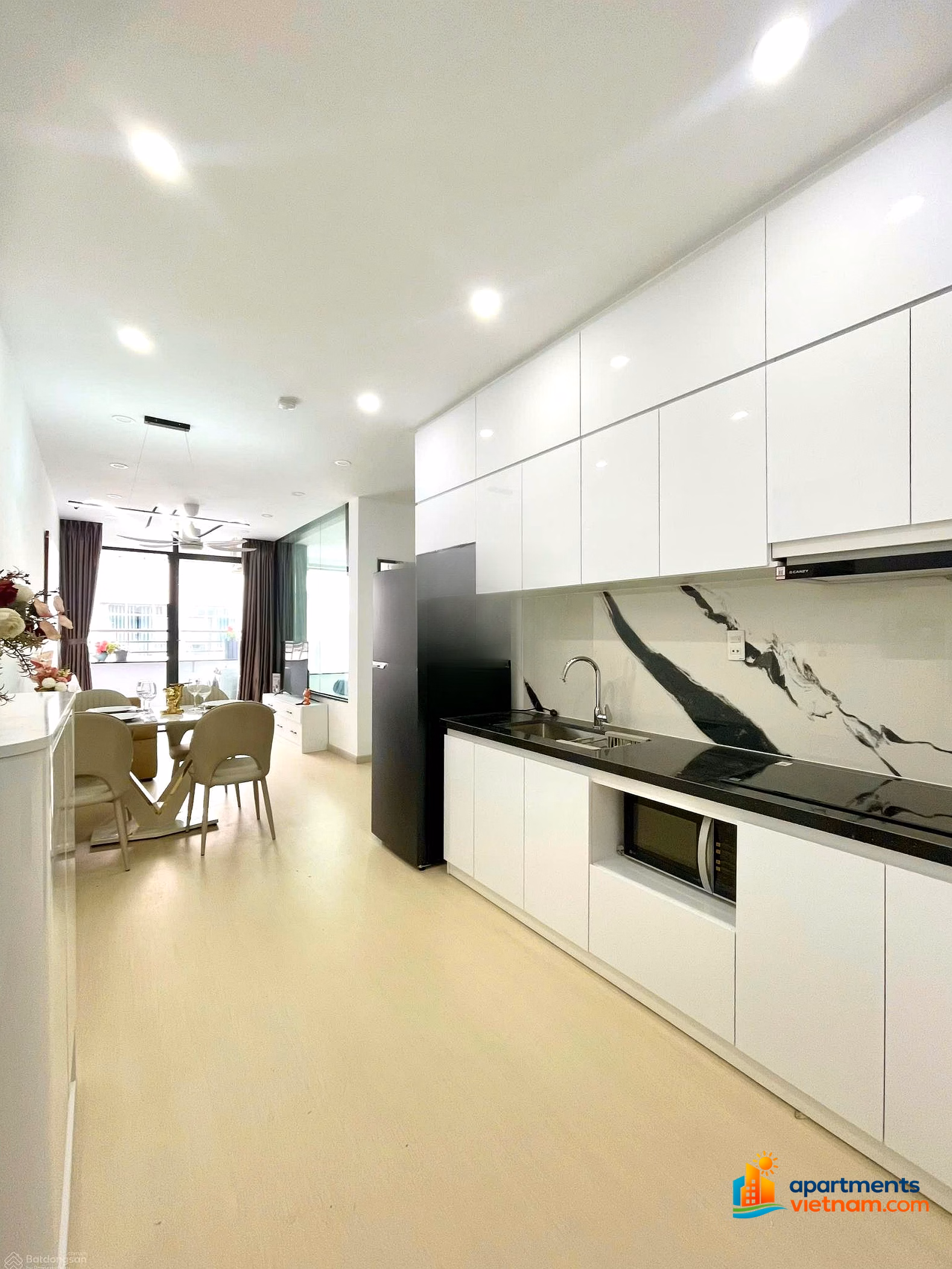 Selling beautiful apartment 3928, 39th floor, open view - 59m² 2 bedrooms - Price: 3.3 billion