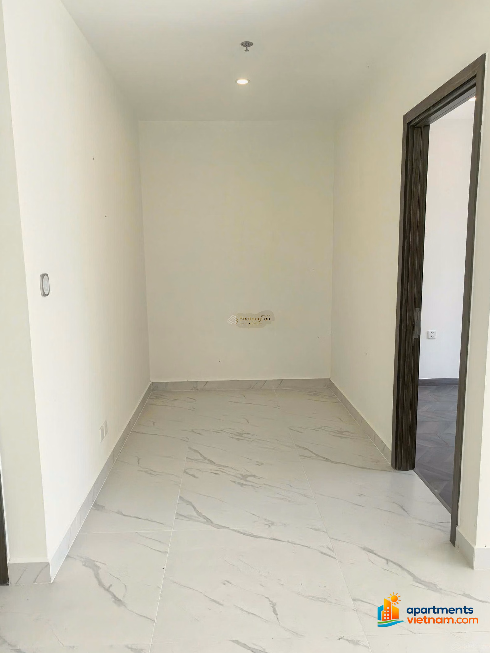 Bottom price 1 bedroom + super nice Beverly view only 3.4 billion Vinhomes Grand Park