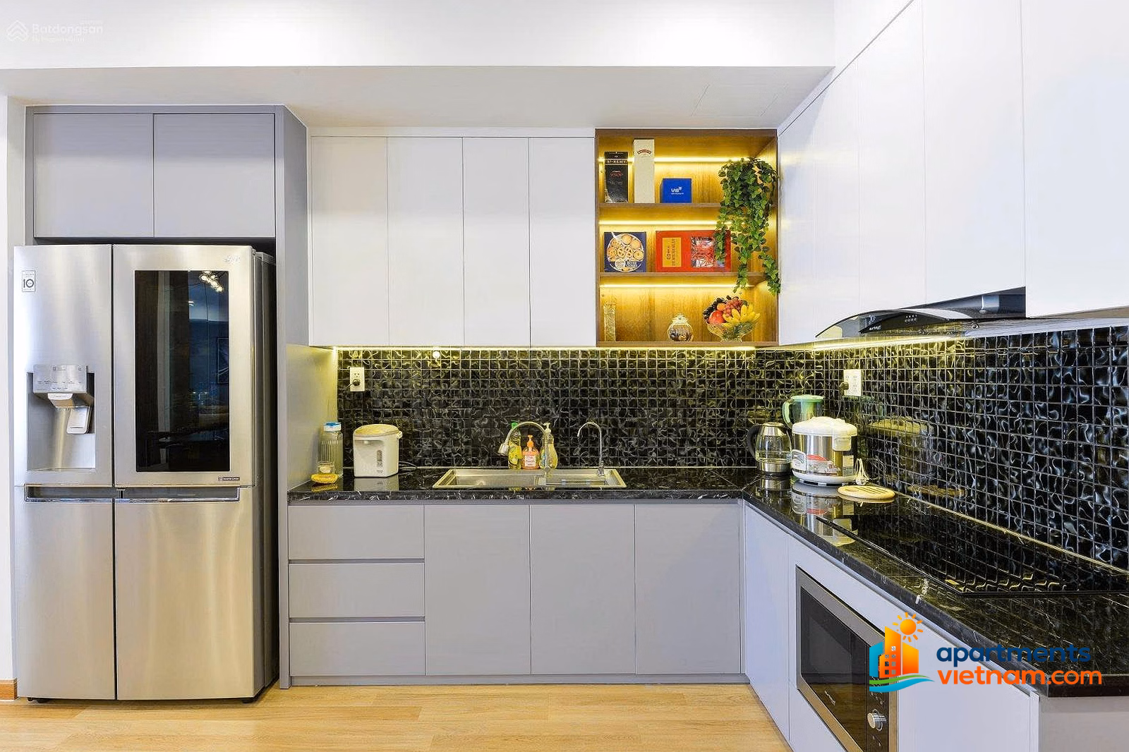 Owner rents Grand Riverside 3 bedrooms, river view, district 1, high-class furniture