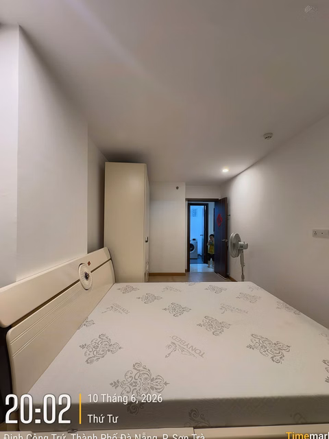 High-end ocen apartment for rent with Son Tra view, 1 bedroom, fully furnished, middle floor, right on the street, cool mountain view, 11 million