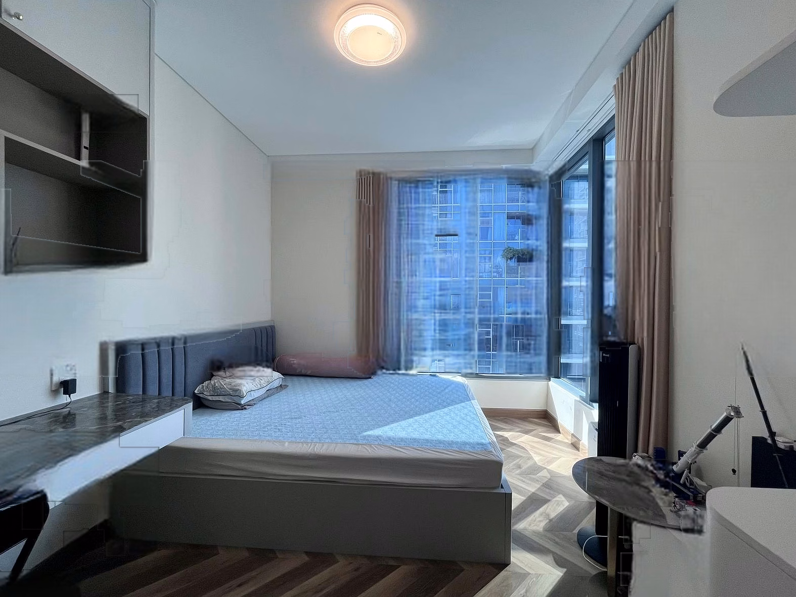 3-bedroom corner apartment 123m² Sunwah Pearl, Silver House Building with river view