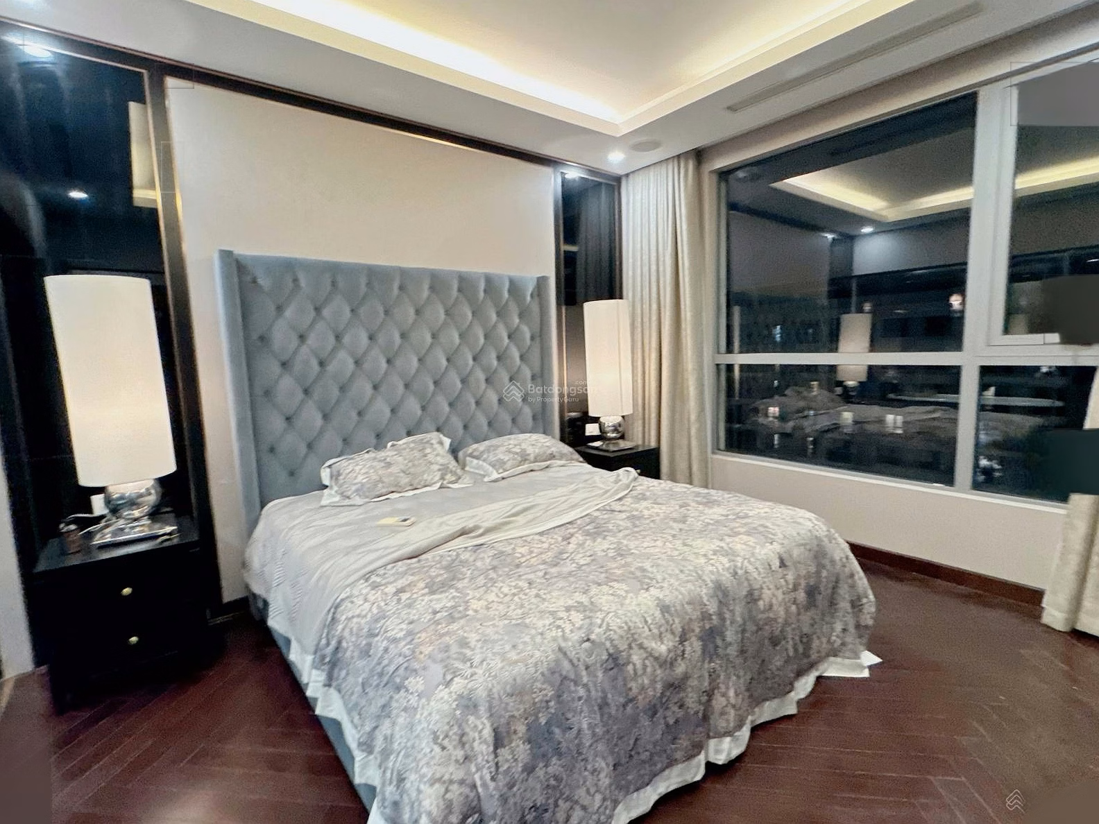 3-bedroom Park Hill corner apartment for rent with extremely high quality luxury furniture over 1.3 billion in Times City urban area