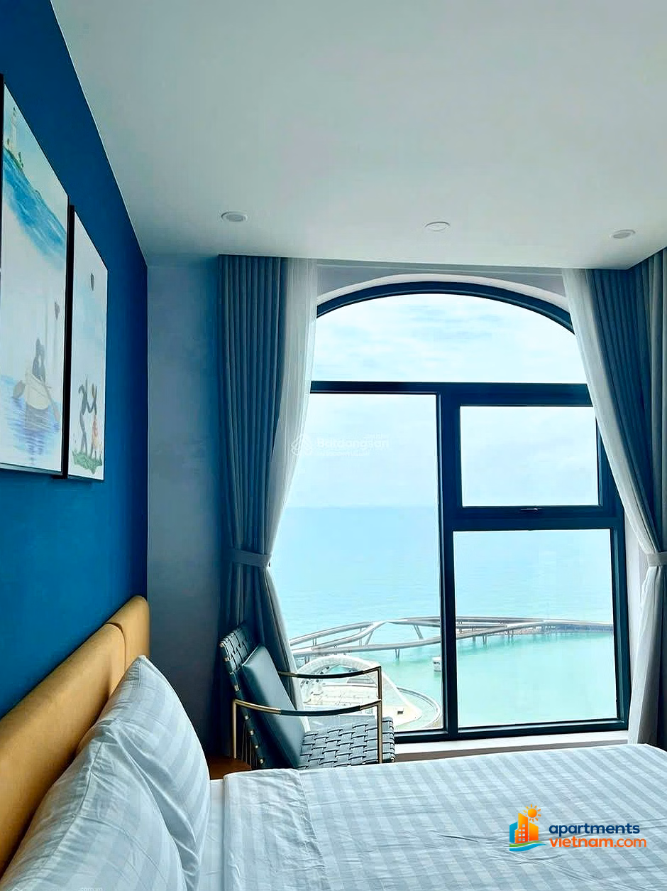 Selling at a loss at Sun Grand Hillside Residence Phu Quoc apartment, 1 bedroom, sea view, Kissing Bridge, fireworks