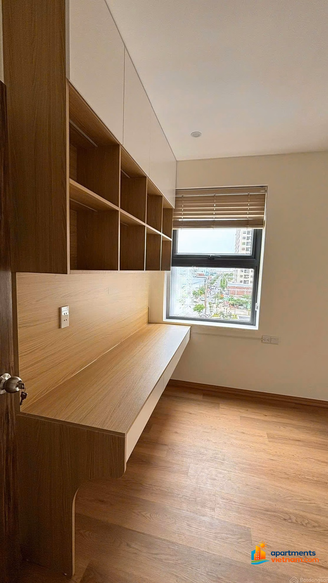 Selling 3-bedroom apartment 69.6m2² full of genuine Ori Garden furniture, just bring your suitcase to move in, beautiful and cheap