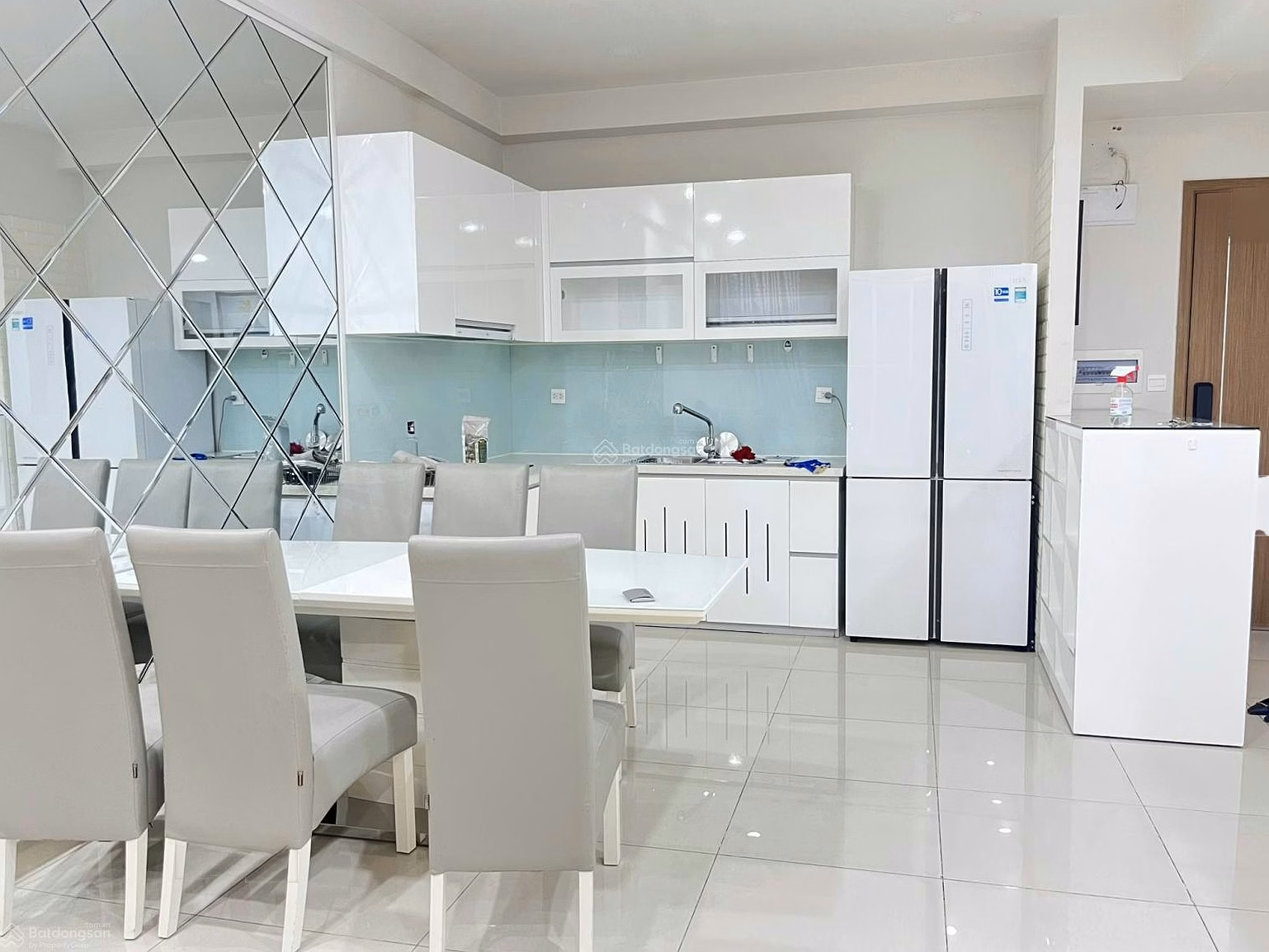 For sale CH Richstar 2 bedrooms full NT | Price 3,650 billion. Middle floor with clear view***