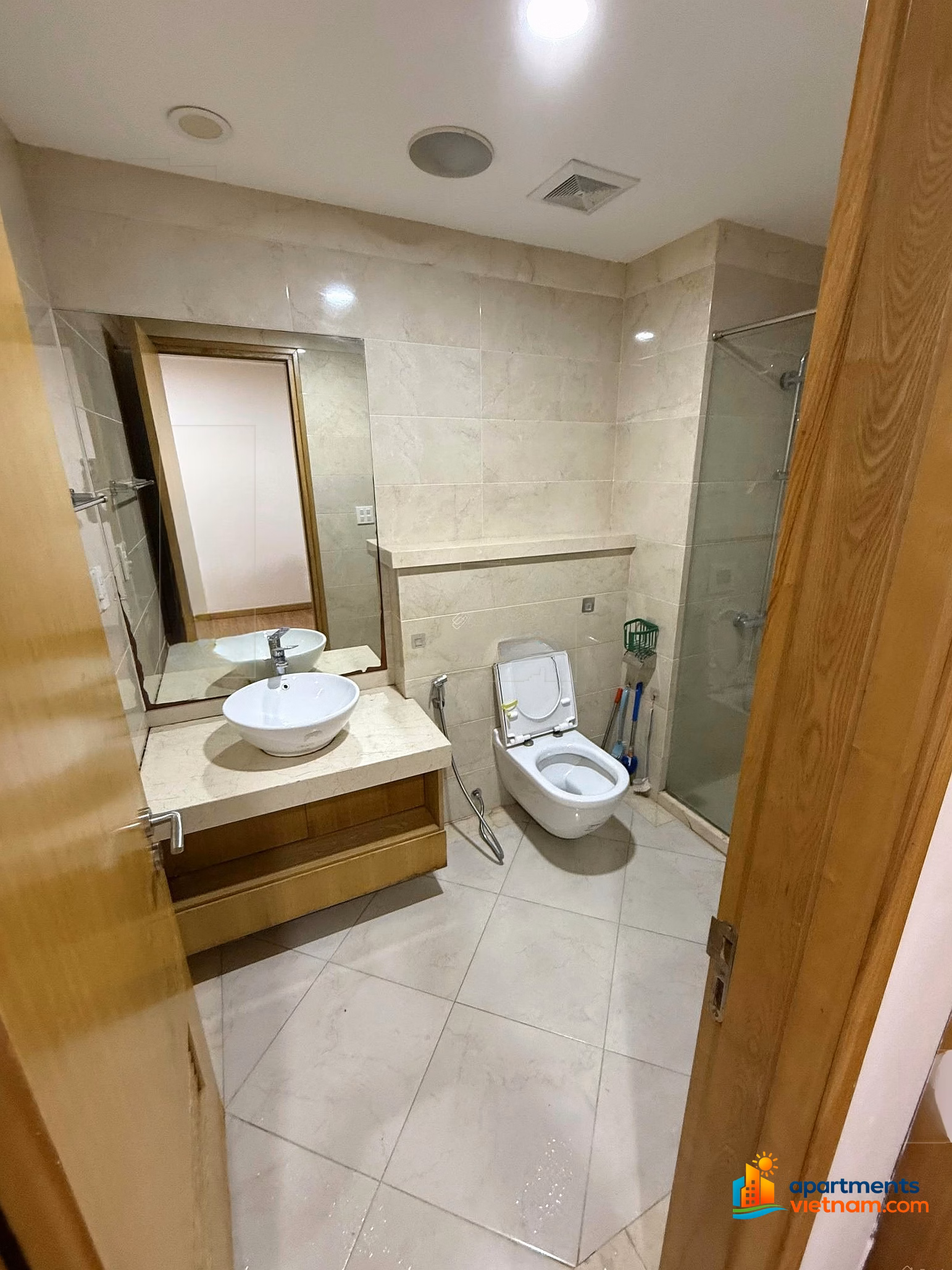 Mandarin apartment for rent, 3 bedrooms, fully furnished, 172m2, price 26 million/month***