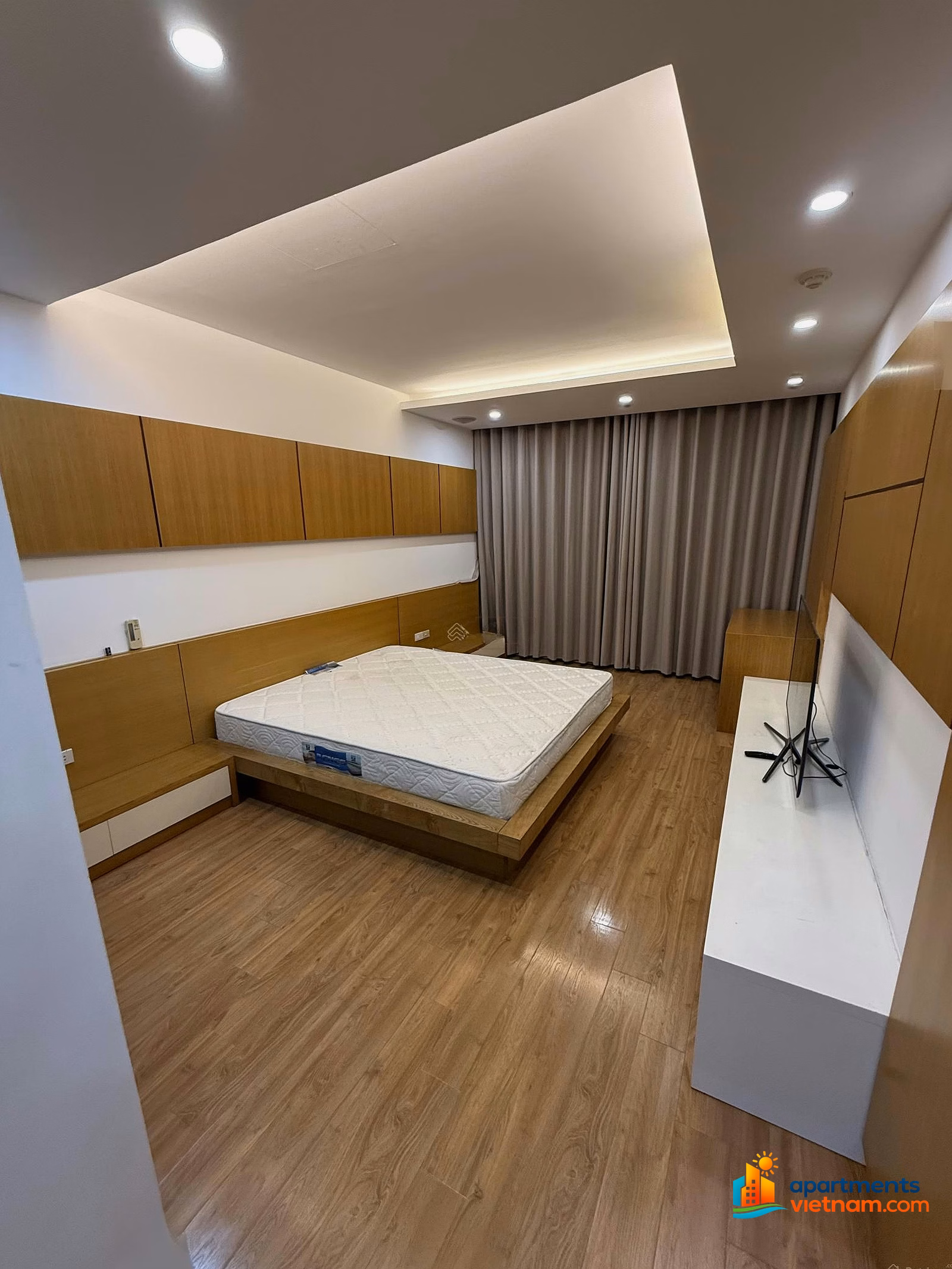 Mandarin apartment for rent, 3 bedrooms, fully furnished, 172m2, price 26 million/month***
