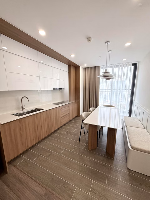 Specializing in renting Handico apartments with 2-3 bedrooms from basic to fully furnished, 100% new to suit your needs. 0977 858 ***