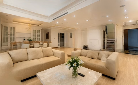 Mandarin Garden luxury apartment for rent with 2-3-4 bedrooms, Duplex Penhouse from only 24 million. Contact: 0977 858 ***