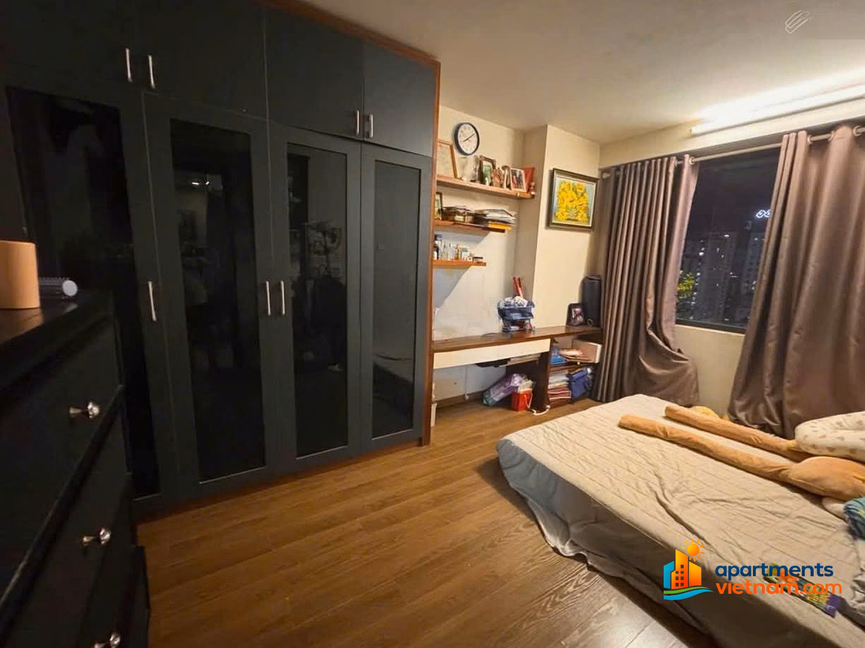 The owner needs to sell Trinh Hoai Duc Nha Trang apartment. Area 46m². Price is only 400 million