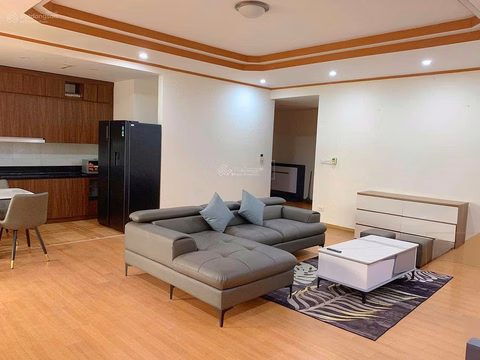 N05 for rent, 3 bedrooms, 3 bathrooms, only 20 million/month, with car slot, newly renovated house with new furniture, contact 0977 858 ***