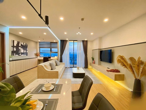 Rare: Beauty queen apartment for rent 120m2, 3 bedrooms, full at FLC 265, price 20 million/month, contact: 0899 511 ***