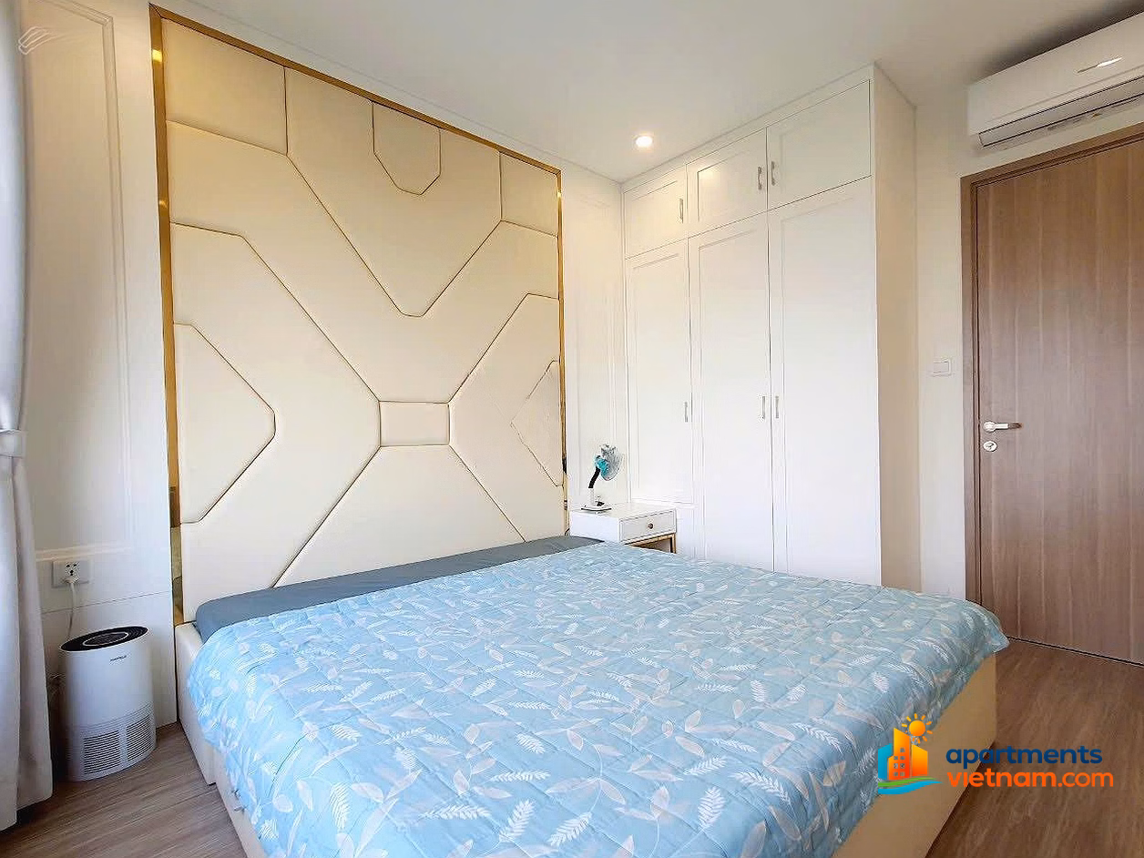 Apartment for rent with 1 bedroom + 43m² fully furnished, facing southeast, airy, villa view at Vinhomes Ocean Park