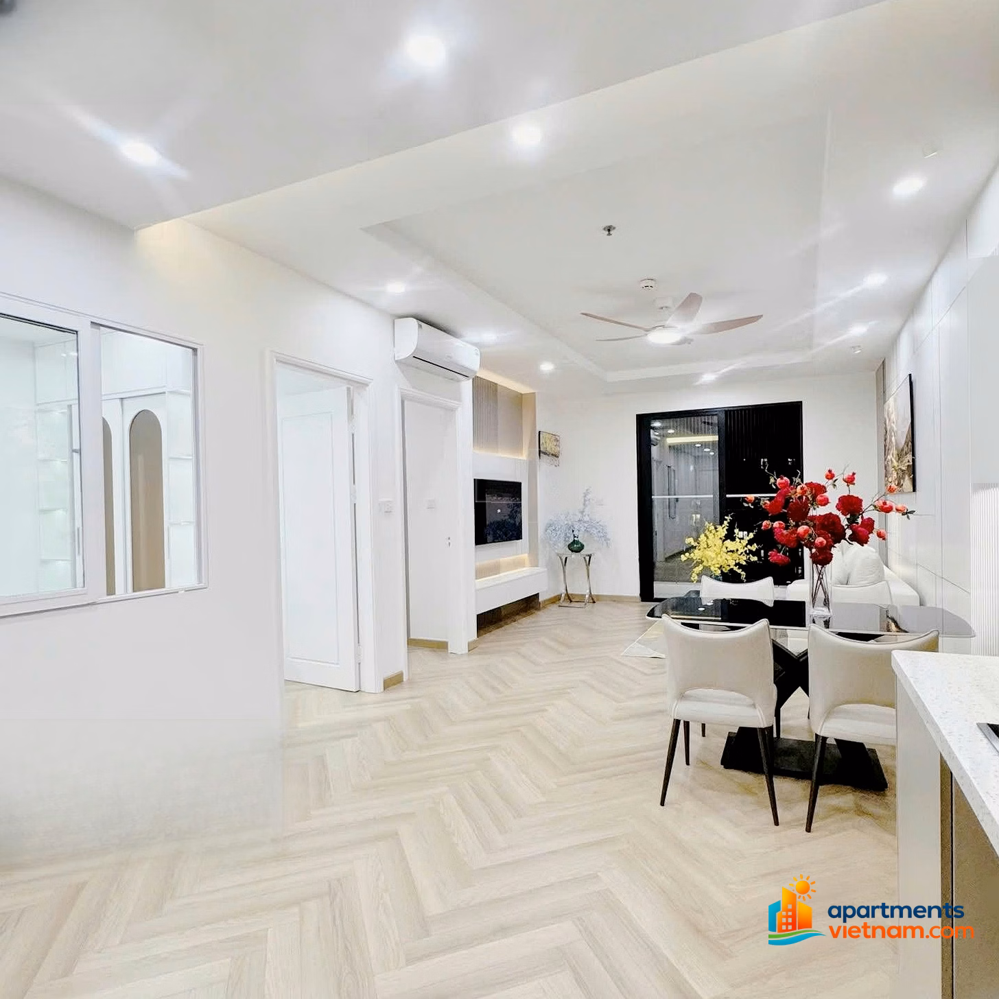 2 bedrooms and 2 bathrooms for rent in T10 Times City building, fully furnished, only 15 million/month, move in right away