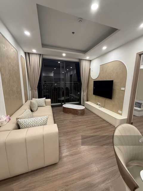Handico Complex 3 bedrooms for rent, fully furnished, brand new, only 19 million/month, move in immediately. Contact: 0977 858 ***