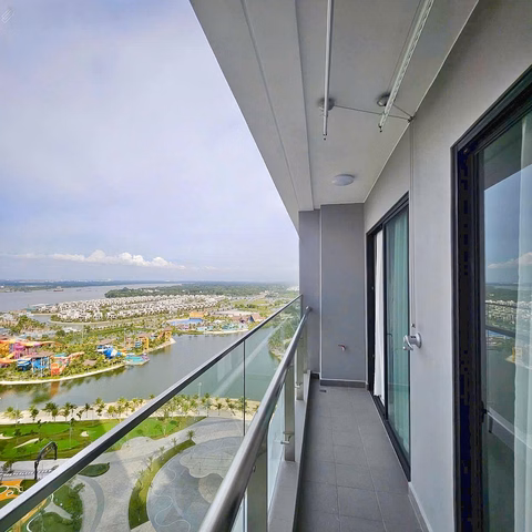 2 bedrooms fully furnished for rent at The Opus One for only 16 million/month at Vinhomes Grand Park District 9