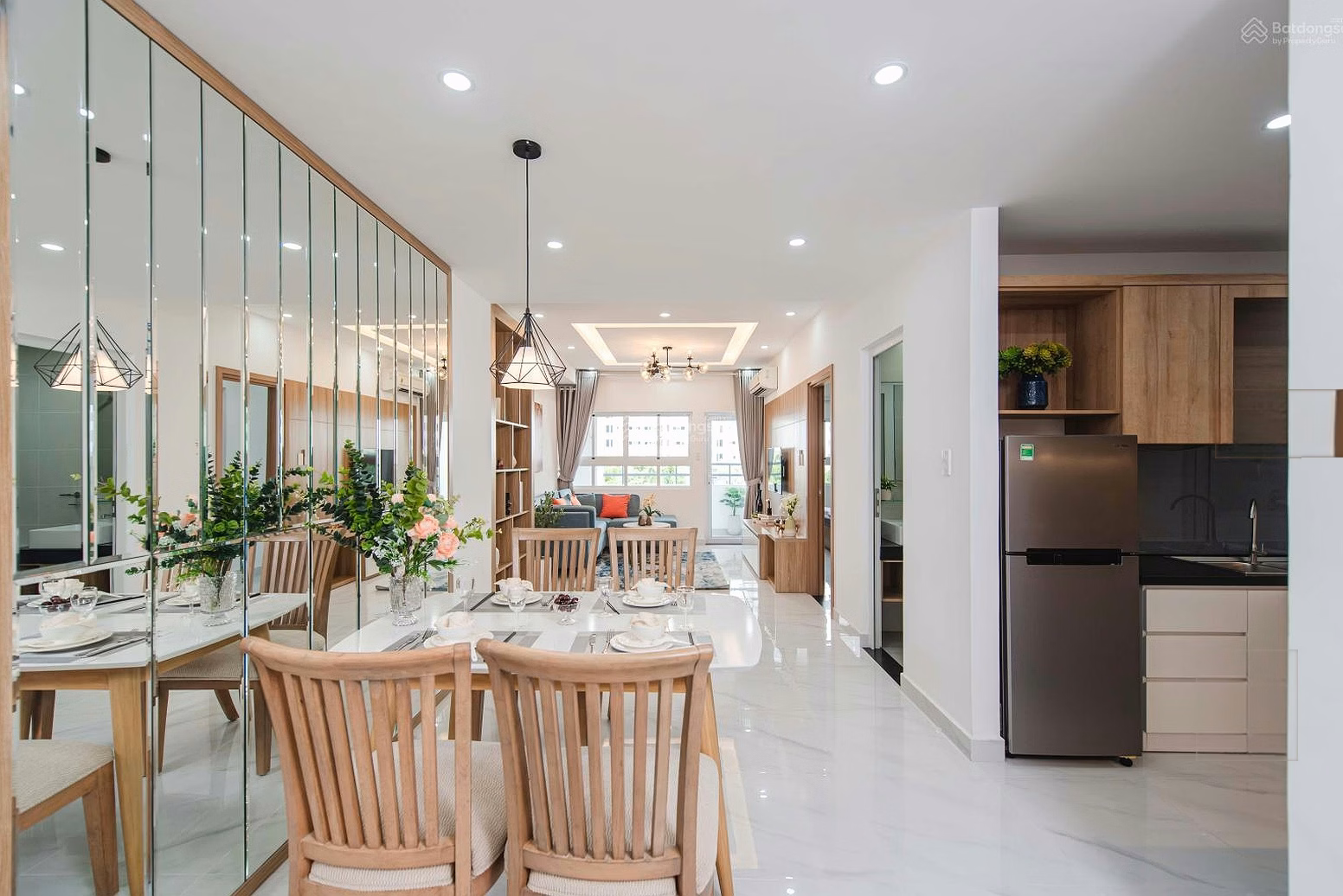 CDT goods, 2-bedroom apartment 84.32m², 6th floor, Block B CC Conic Boulevard, average view, price 3.16 billion, with pink book