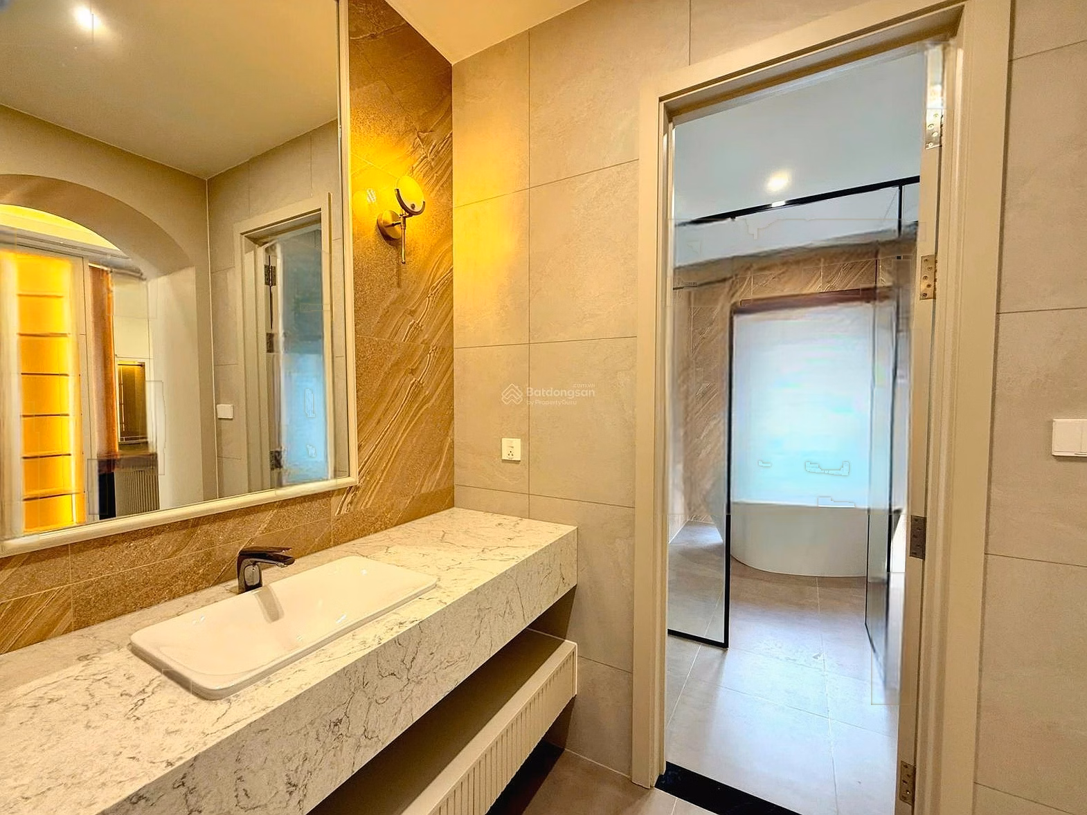 Luxury fully furnished compound villa for rent with area 200m2 at Manhattan Vinhomes District 9