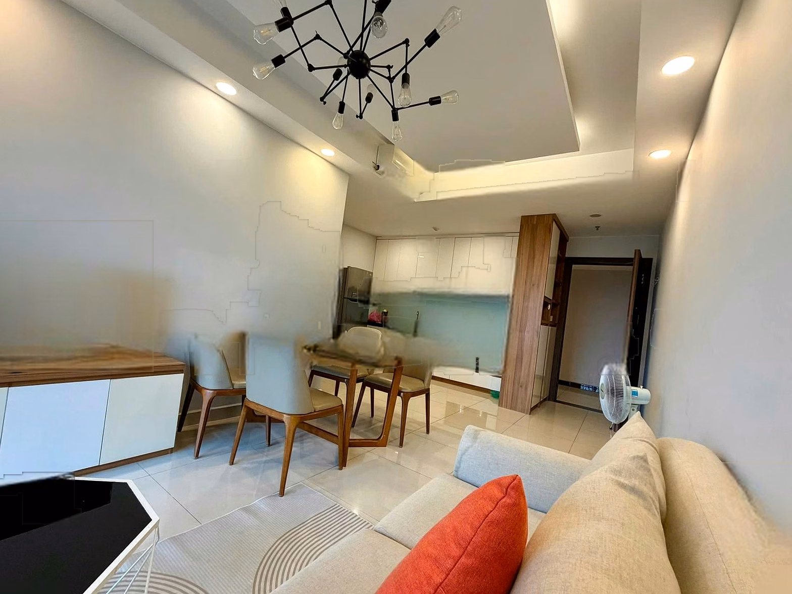 2 bedrooms, 2 bathrooms, 16 million, fully furnished with car parking, Botanica Premier apartment