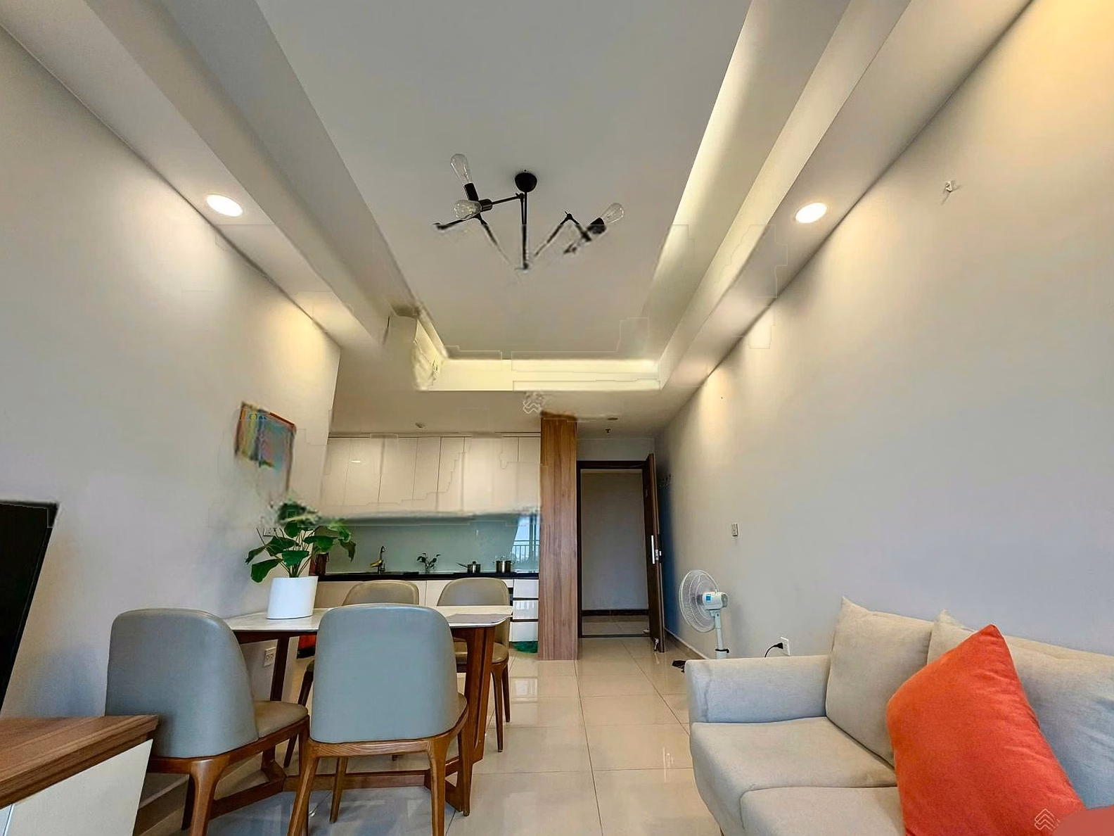 2 bedrooms, 2 bathrooms, 16 million, fully furnished with car parking, Botanica Premier apartment