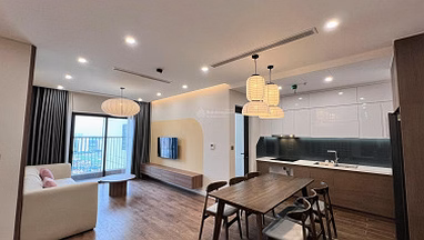 My owner rents out an apartment in SA1 building, 3 bedrooms with invoices starting from 10 million/month, you can move in right away