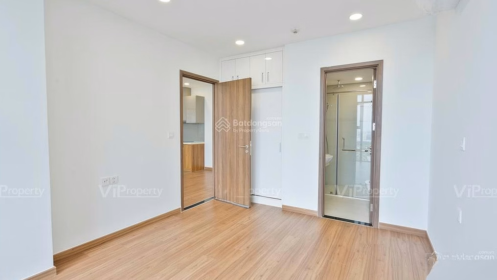 Urgent sale of 2-bedroom corner apartment with area of ​​70m2 at Eco Green Saigon, high floor, price only 6.2 billion