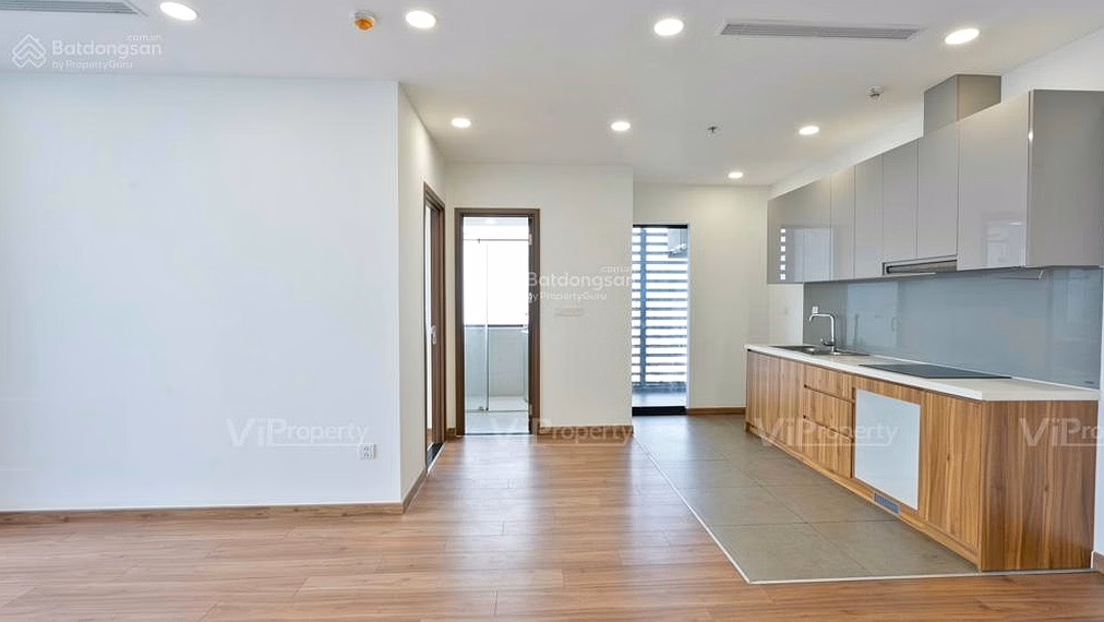 Urgent sale of 2-bedroom corner apartment with area of ​​70m2 at Eco Green Saigon, high floor, price only 6.2 billion