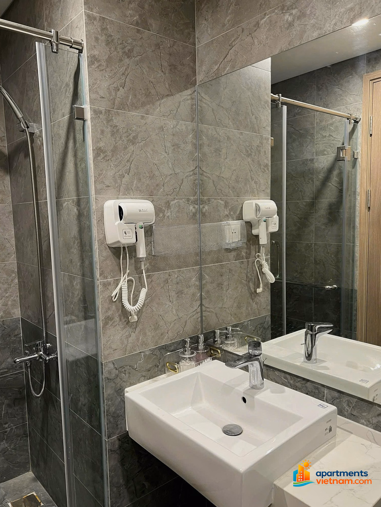 Studio apartment for rent by owner with good price in Vinhomes Ocean Park 5 million/month (100% free brokerage)