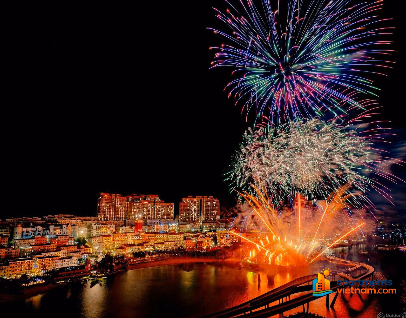 Direct sea view - watching fireworks every night - landlord cuts a loss of 1 billion in S2 Hillside apartments