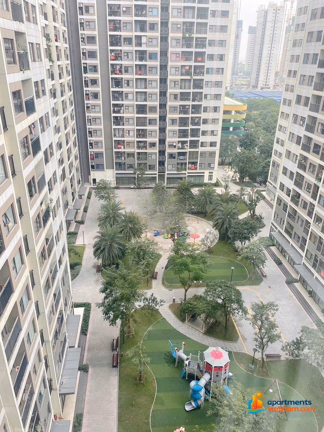 Large studio apartment for rent, area 33.5m2, full of beautiful furniture, price 6 million/month, Vinhomes Ocean Park apartment building