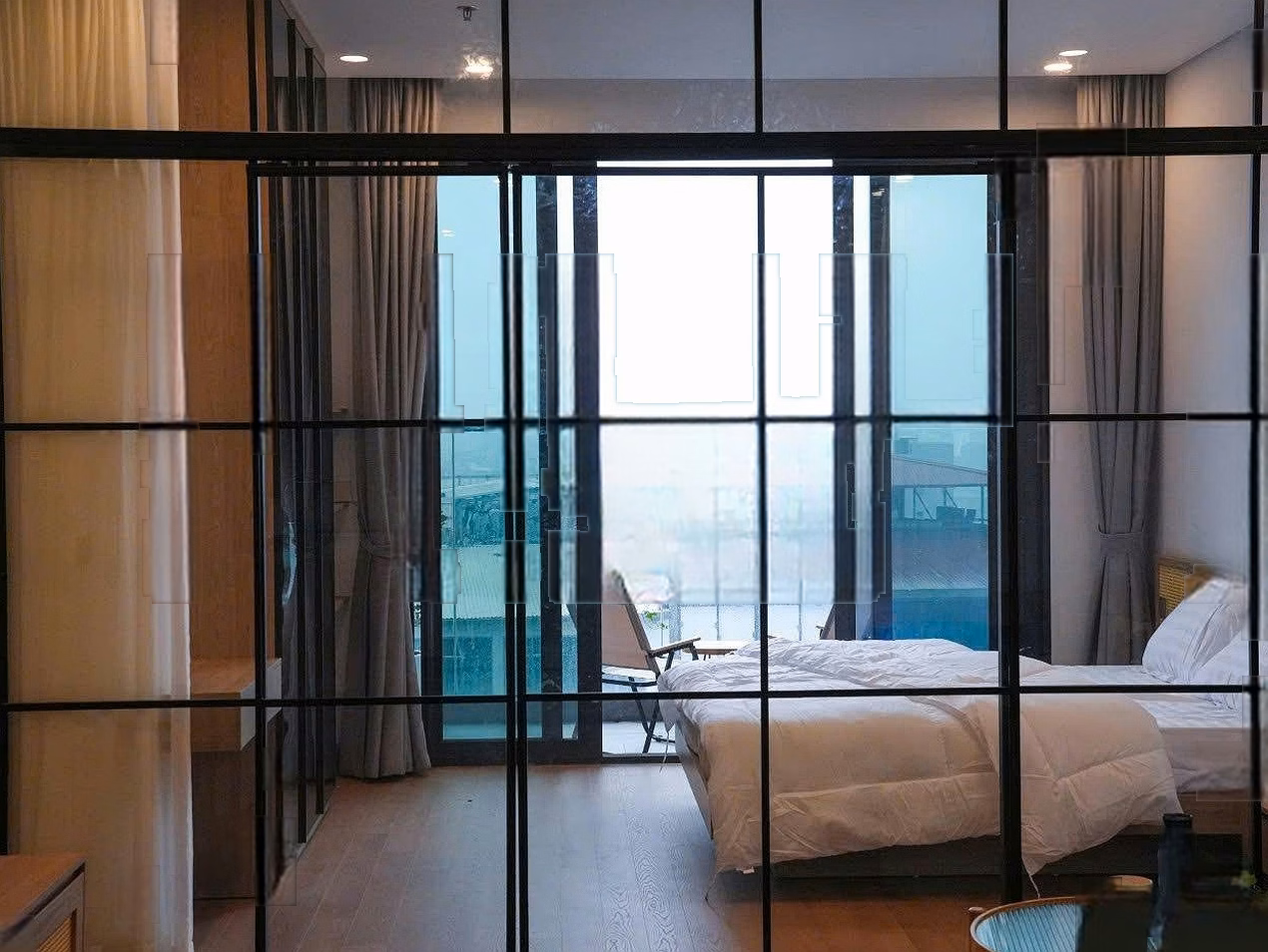 Super hot! Studio apartment for rent in Lancaster, Lang street, 45m2, fully furnished, good price, ready to move in!