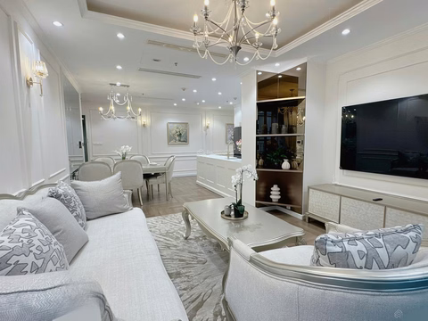 3 bedrooms for rent in VIP, very beautiful and genuine furniture in Park Hill, 116m2, Times City urban area