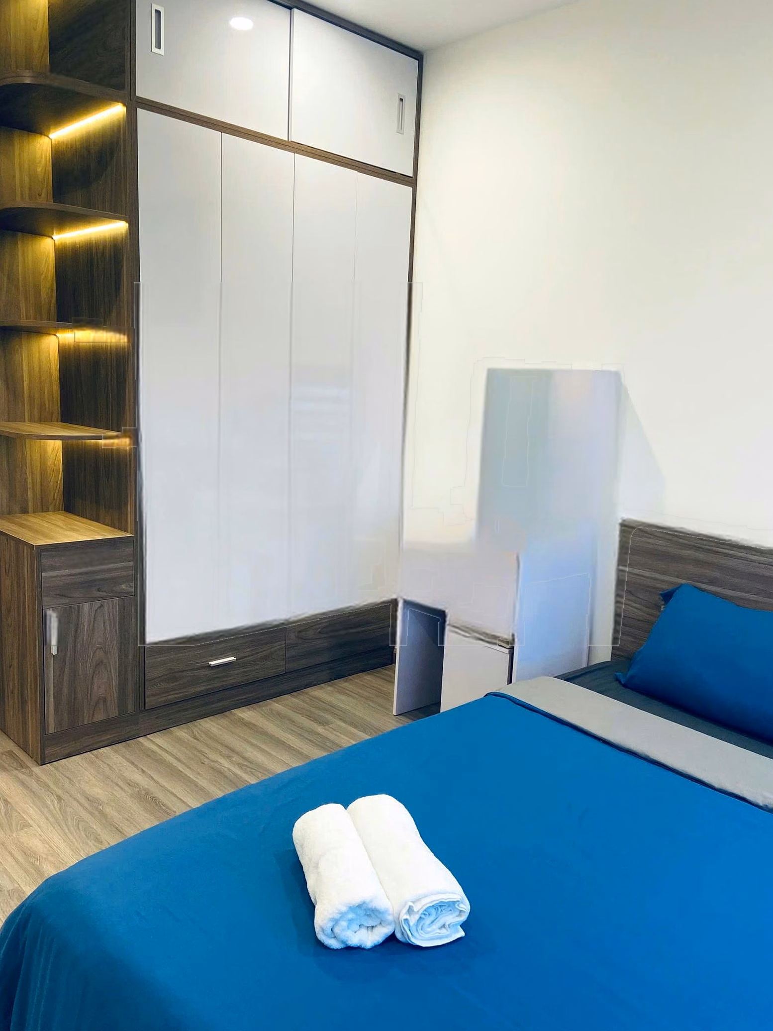 Beverly Solari Apartment. Good price shopping cart for 1 bedroom, 2 bedroom, 3 bedroom with internal and external view***