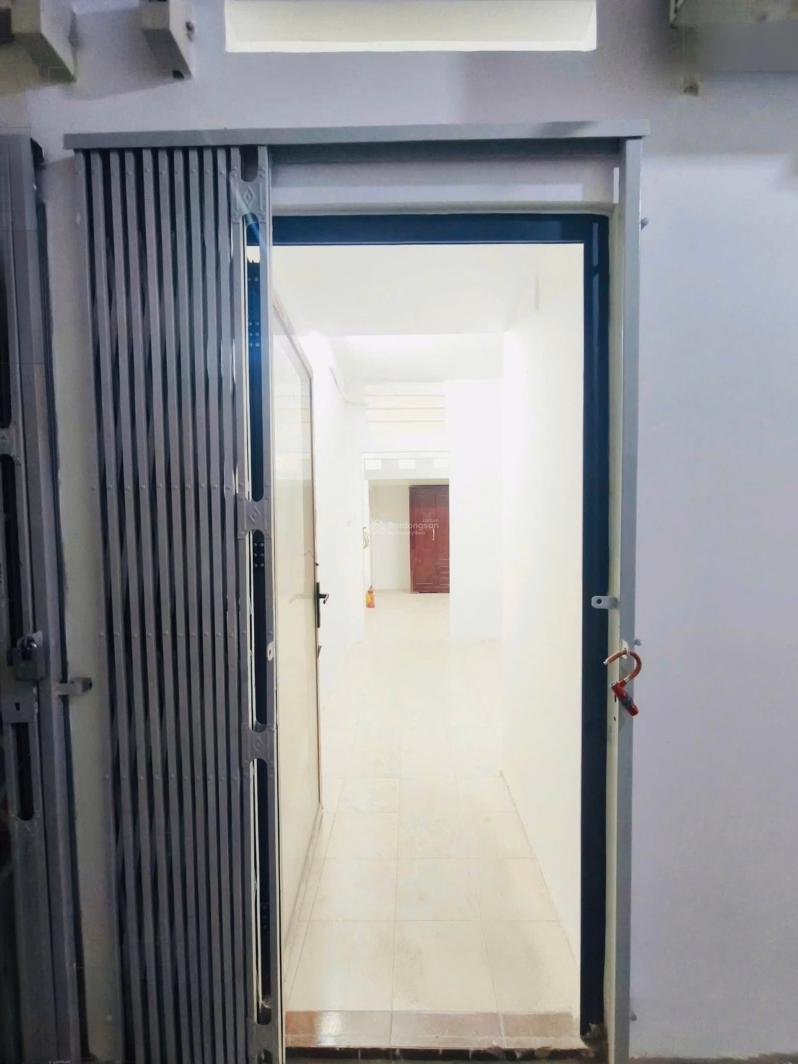 Apartment for rent with 1 bedroom, 1 bathroom, 30m2, 6 million VND at Bau Cat 6, Tan Binh, HCM