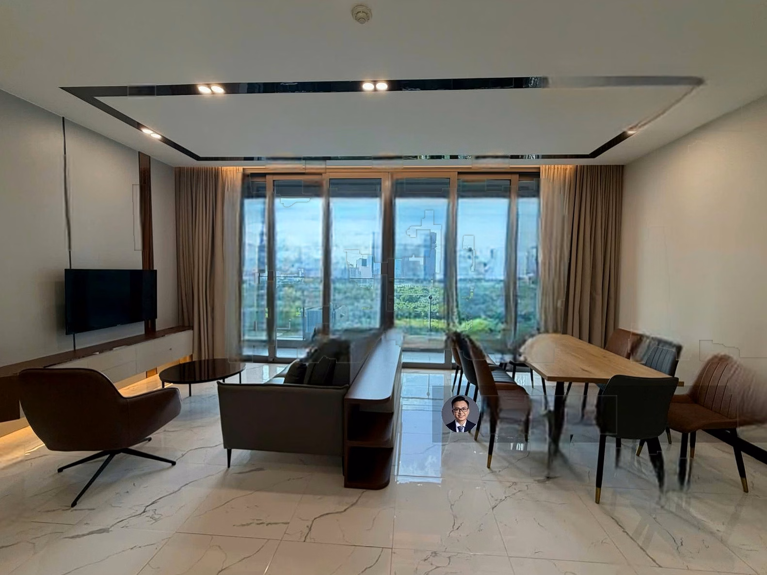 3 bedroom apartment available, area 149m2, 100% new furniture. View of fireworks at home