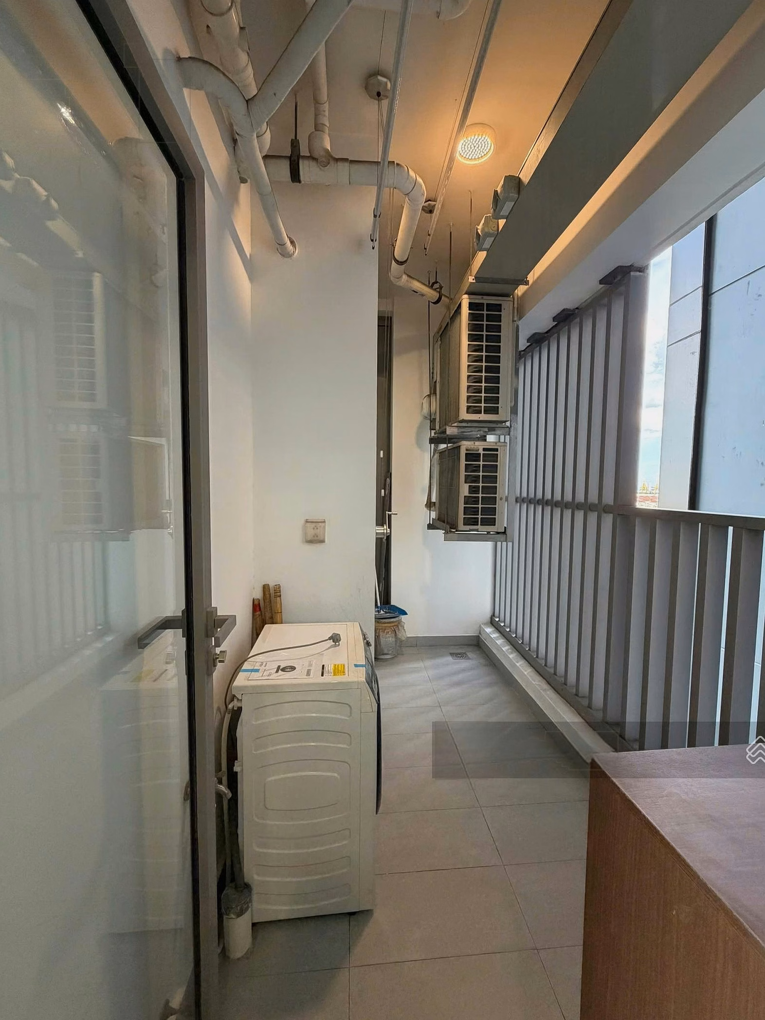 3 bedroom apartment available, area 149m2, 100% new furniture. View of fireworks at home