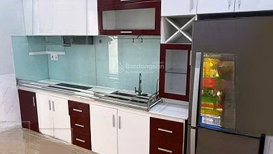 Selling 46m2 apartment, staircase area. Donate furniture