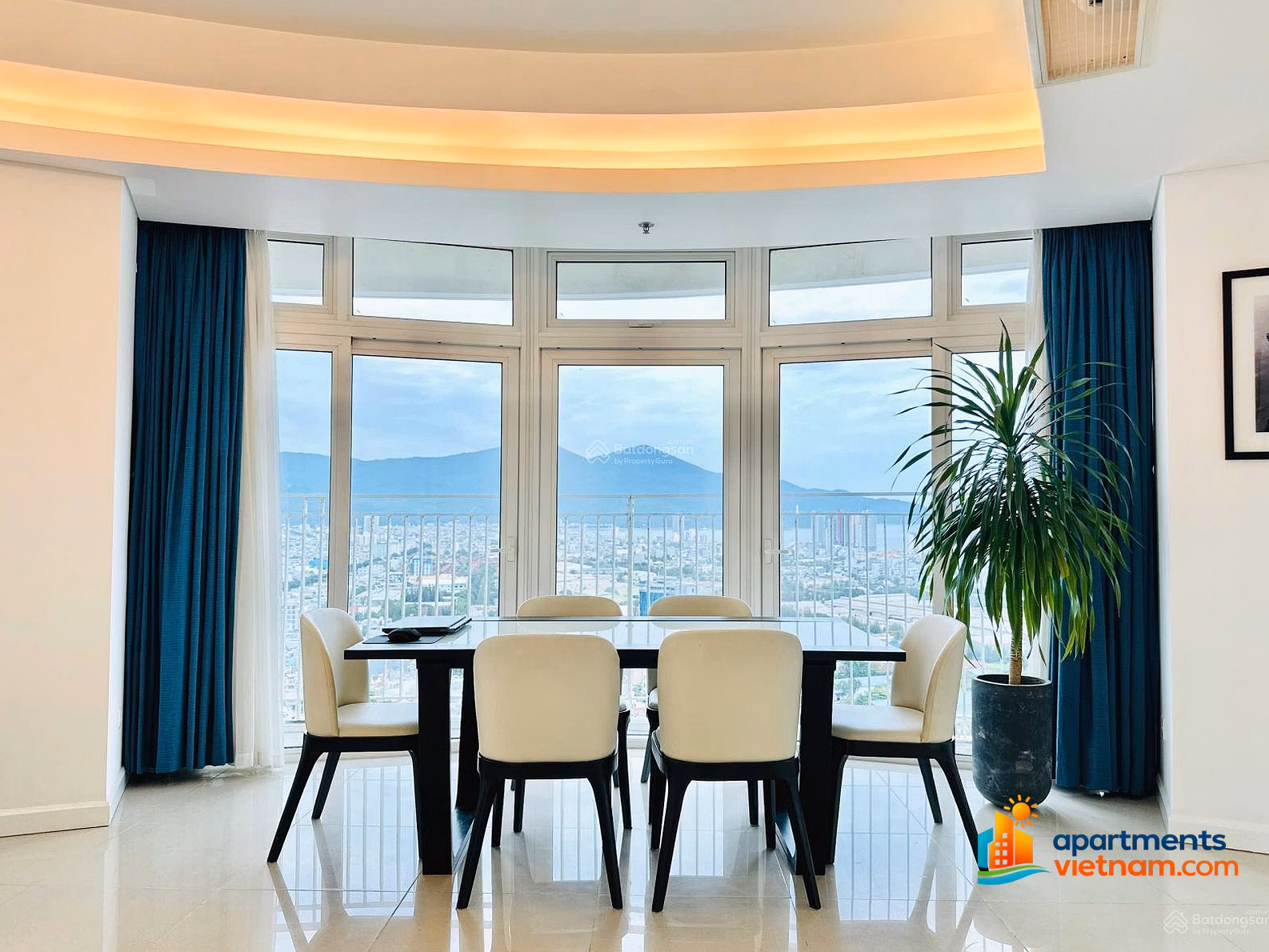 Azura luxury apartment for rent, high-class apartment, area 152m2, 2 bedrooms, high floor with Han river view. Ms Linh