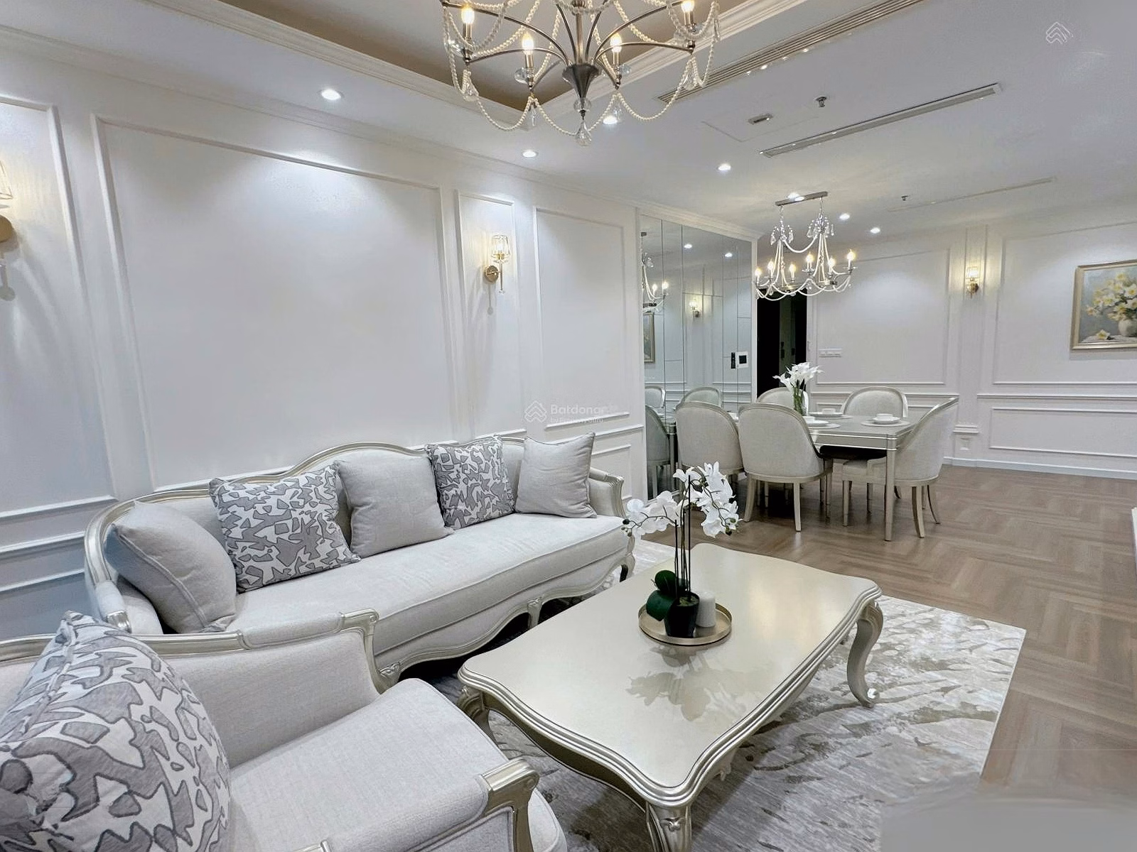 Park Hill 3-bedroom Vip apartment for sale, brand new, luxurious neoclassical style